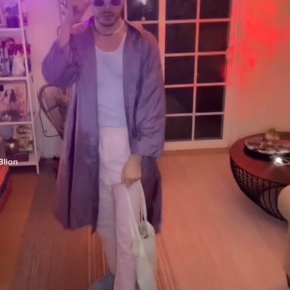 Purple raincoat by The Totes coat - Picture 5 of 5